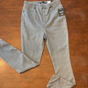 New with Tags Simply Vera Vera Wang Gray Jeggings High Rise All Day Denim